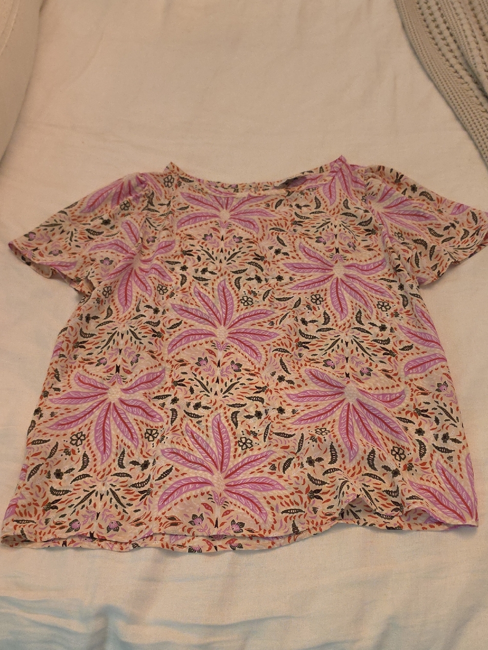 LOFT Pink and Cream Floral Short Sleeve Tee